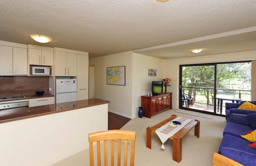 Nelson Bay Apartment | Light & spacious overlooking parkland