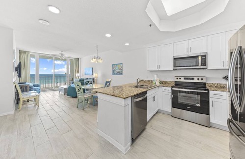 Gulf Shores Condo | Lighthouse 307