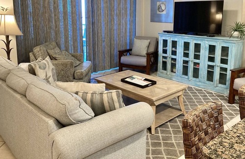 Gulf Shores Condo | LIGHTHOUSE 404 LUXURY GULF FRONT--FALL OPENINGS--3/3-4th Floor