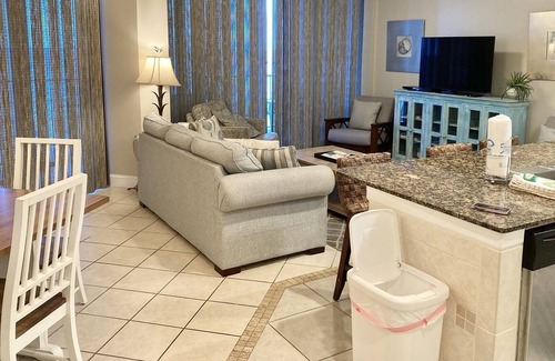 Gulf Shores Condo | LIGHTHOUSE 404 LUXURY GULF FRONT--FALL OPENINGS--3/3-4th Floor