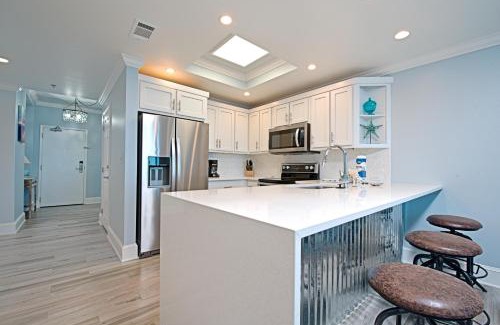 Gulf Shores Apartment | Lighthouse 714