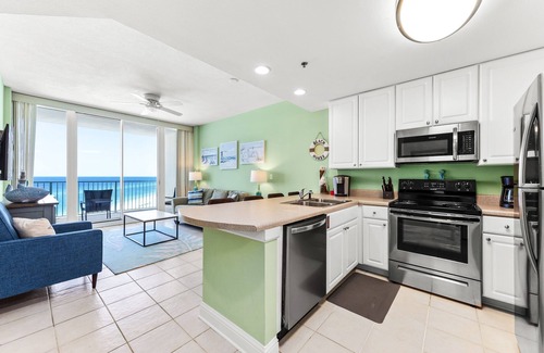 Gulf Shores Condo | Lighthouse 802 - Beachfront with views!