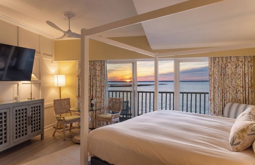 Midtown Ocean City Hotel | Lighthouse Club Hotel