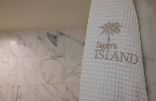 Midtown Ocean City Hotel | Lighthouse Club Hotel