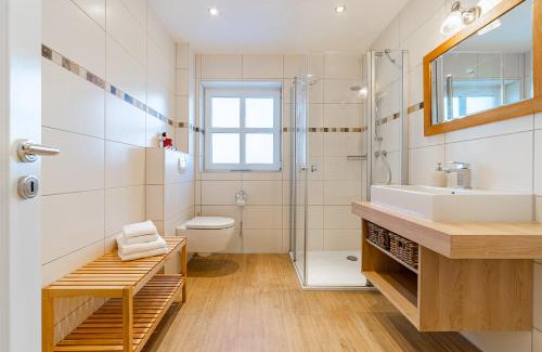 Greetsiel Apartment | Lighthouse