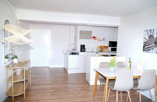 Rettin Apartment | Lighthouse - spacious maisonette family apartment (80 m², up to 5 pers.)