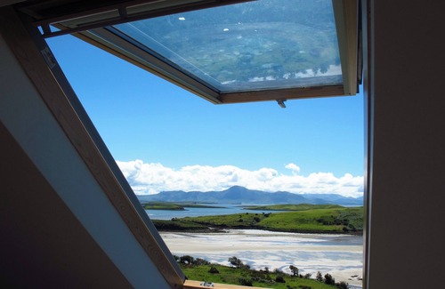 Newport Cottage | LIGHTHOUSE HILL, family friendly in Mulranny, County Mayo