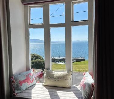 Moville House | Lighthouse Keepers Cottage