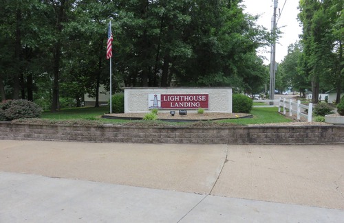 Lakeland Condo | Lighthouse Landing 2BR/2BA Beautifully Updated Lakefront Condo with Heated Pool
