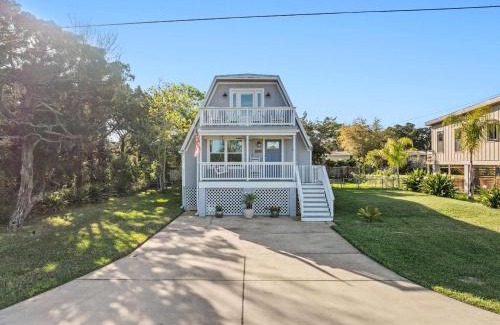 St. Augustine House | Lighthouse Loft l Marshfront l Walk to Downtown