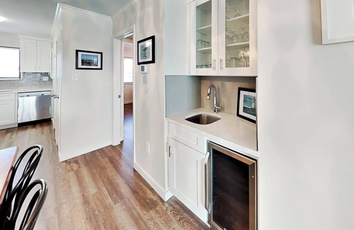 Tybee Island Condo | Lighthouse Point 9C | Top Floor, Bay Views, Pools!