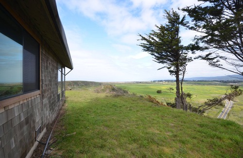 Point Arena House | Lighthouse Ranch with Expansive Ocean and Pasture Views