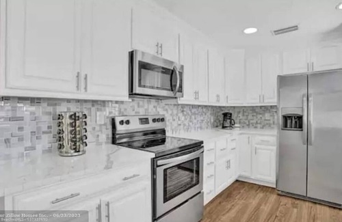 Lighthouse Point House | Lighthouse retreat - 5BR-Pool