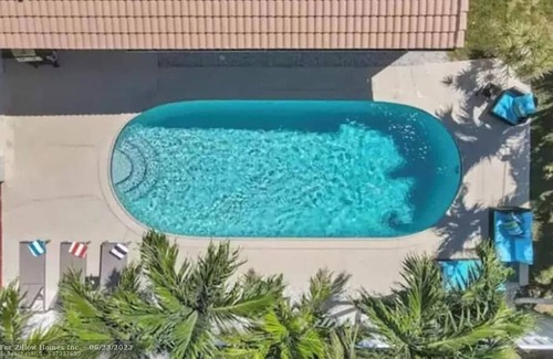 Lighthouse Point House | Lighthouse retreat - 5BR-Pool