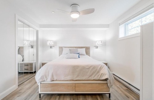 Pine Point Apartment | Lighthouse Suites at Pine Point