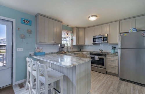 Chincoteague House | Lighthouse Pointe - Spectacular Waterfront on Chincoteague Island!