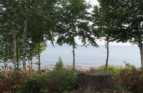 Port Hope Cabin | Lightkeepers Vintage Cottage 3