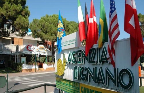 Lignano Riviera Apartment | Lignano, apartment with living room and bedroom - B -