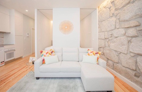 Centro / Baixa Apartment | Liiiving in Porto - Aliados Stone Apartment