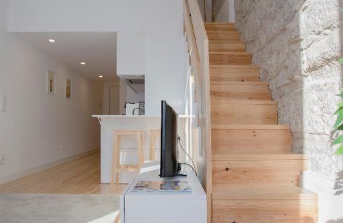 Uniao de Freguesias do Centro Apartment | Liiiving in Porto | Terrace & Sunny Apartment