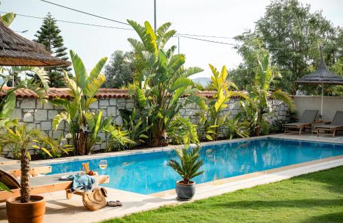 Tokoglu Hotel | Lika Alacati