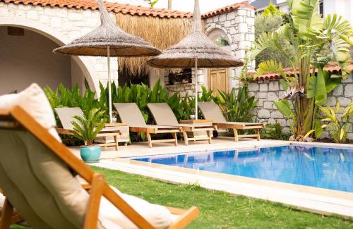 Tokoglu Hotel | Lika Alacati