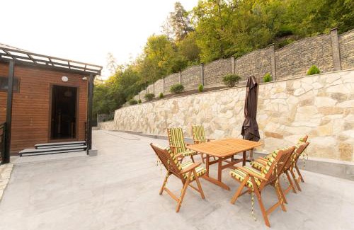 Likani House | Likani Verde