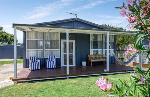 Goolwa Beach House | Lil Blue Surf Shack family and pet friendly