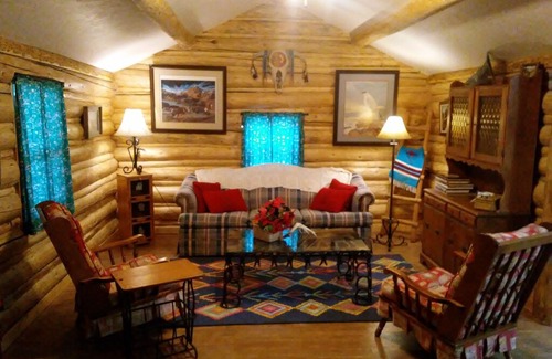 Dubois Cabin | Lil' Cabin On The WInd - Dubois- Close to Yellowstone- on the Wind River