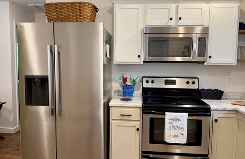 Paris House | Lil Gem - near Bethel and HCMC