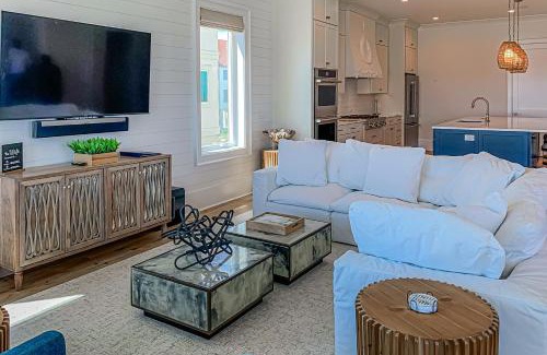 East End House | Lil' Nauti