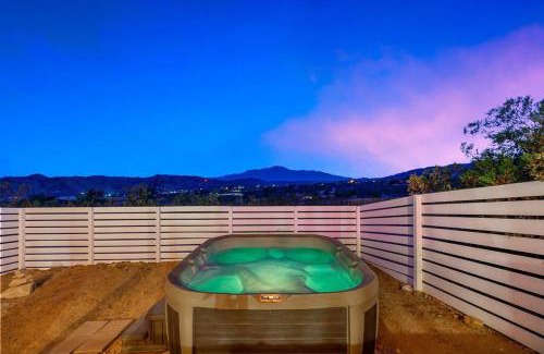 Morongo Valley House | Lil Pink - Million Dollar Views on 2 acres!