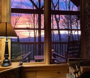 Blue Ridge House | Lil Slice of Heaven - Perfect Views-Hot Tub-Wine