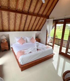 Taro House | Lila Sari Guest House with breakfast