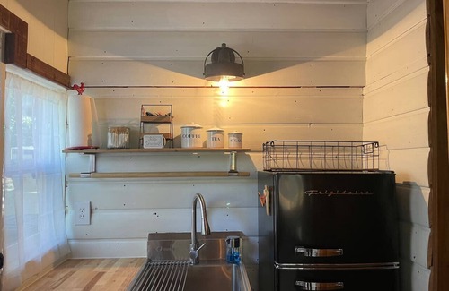 Wrightwood Cottage | Lilac Cottage| Fireplace, Pet/Kid Friendly
