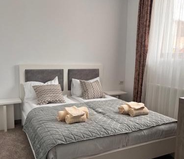 Anina House | Lili's