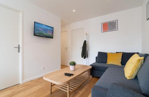 Wazemmes Apartment | Lille center equipped and bright apartment