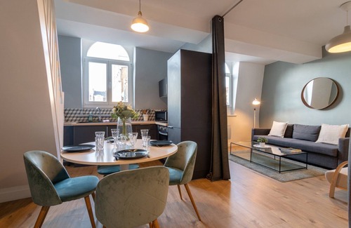 Lille Centre Ville Apartment | Lille Gares - Duplex with parking