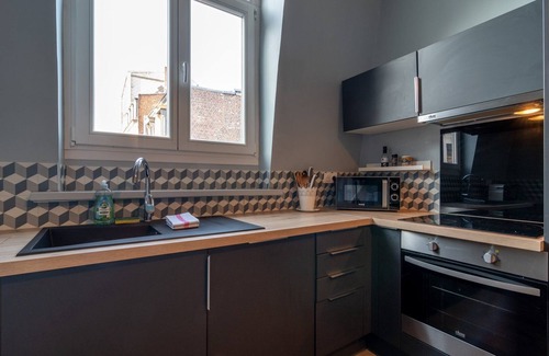 Lille Centre Ville Apartment | Lille Gares - Duplex with parking