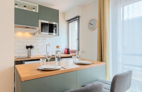 Lille Centre Ville Apartment | Lille Hypercentre equipped studio for 2 people!