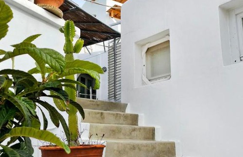 Tourlos House | Lillies Mykonos Sea view Studios
