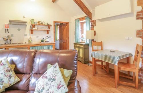 Bont Newydd House | Lily Cottage