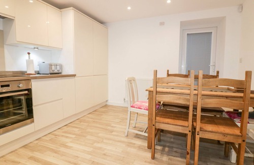 Camelford Cottage | LILY COTTAGE, pet friendly, with a garden in Camelford