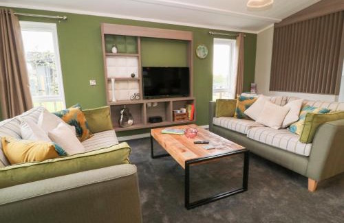 Lifton House | Lily
