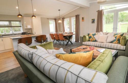 Lifton House | Lily