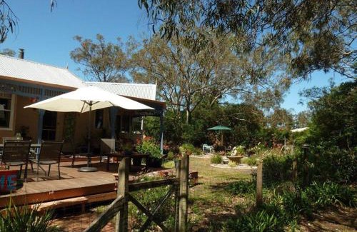 Raymond Island Bed & Breakfast | Lilys by the Lake