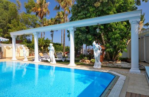 Germasogeia Villa | Limassol Beachfront Holiday Villa