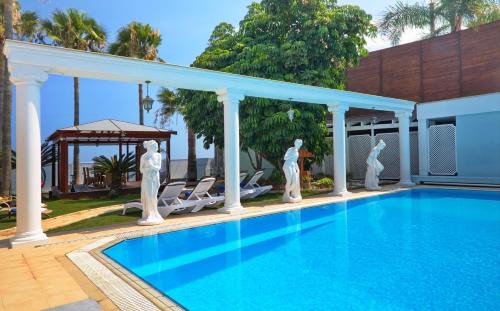 Germasogeia Villa | Limassol Beachfront Holiday Villa