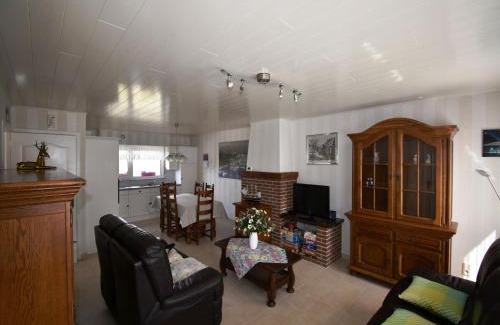 Grote-Brogel House | Limburg Hideaway with Garage