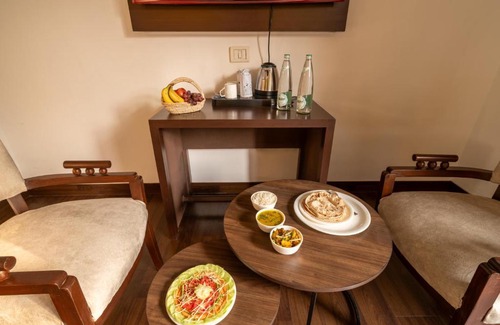Kailash Colony Bed & Breakfast | Lime Boutique B&B GK-1 at Kailash Colony Metro , Greater Kailash near Eros Hotel Nehru Place